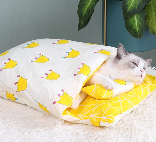 Warm Cat Sleeping Bag - Cozy Japanese Cat Bed