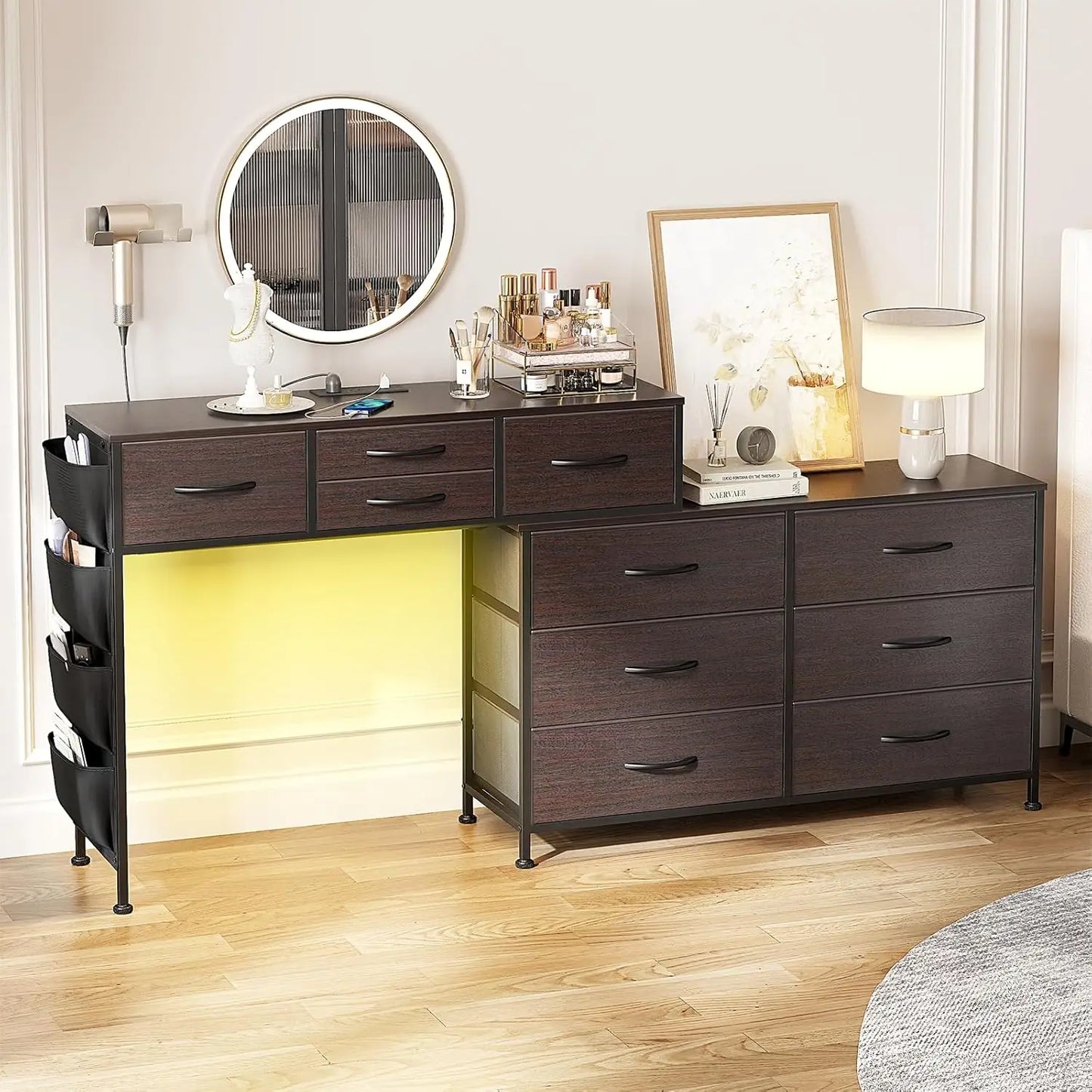 67 Inch Rotatable Dressing Table